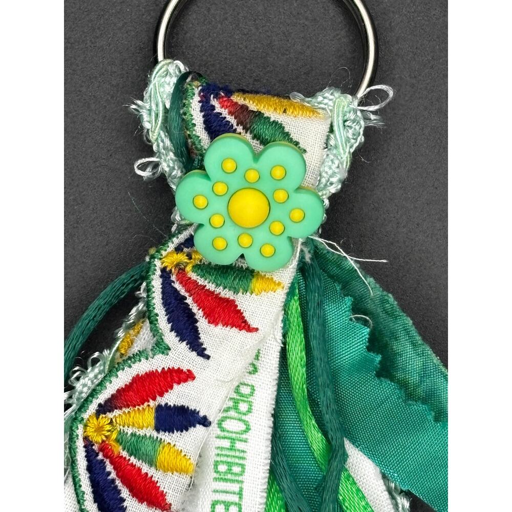 Handmade Ribbon Keychain: Green Flower Accessory - Picture 2 of 4